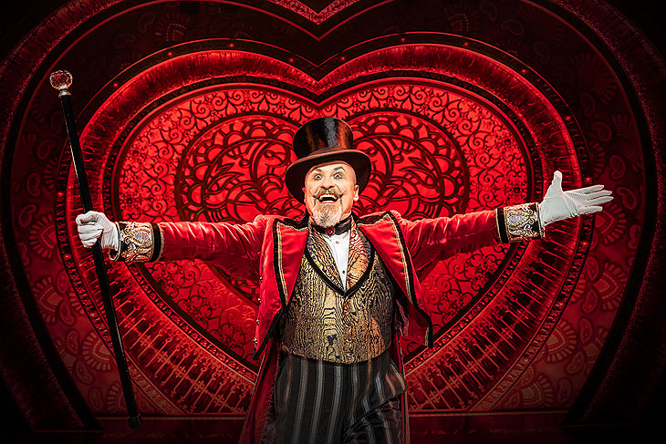 Gavin Turnbull &bdquo;Moulin Rouge&ldquo; in K&ouml;ln (&copy;Foto: Johann Persson)